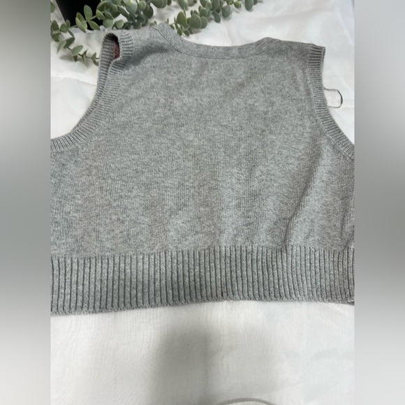 Aeropostale Grey Pink argyle cropped sweater vest Size Small - Picture 6 of 7